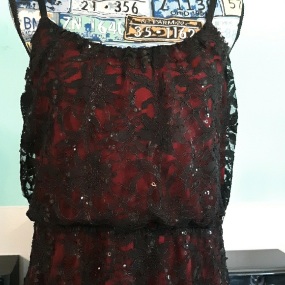 💋❤🖤sale❤🖤♦️Black lace over red dress♦️ - Picture 2 of 3